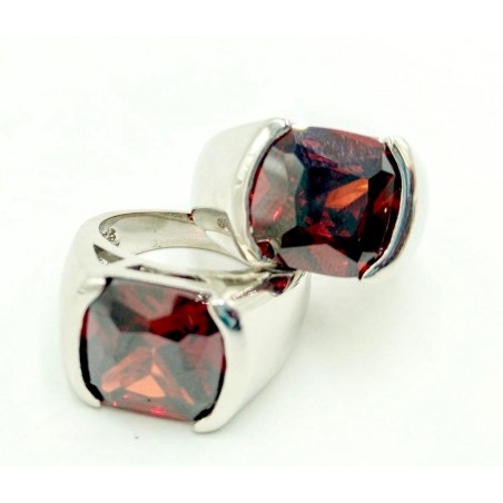 Ruby steel ring