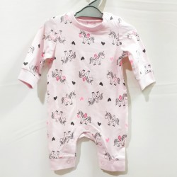 Baby clothes from 0 to 3 years