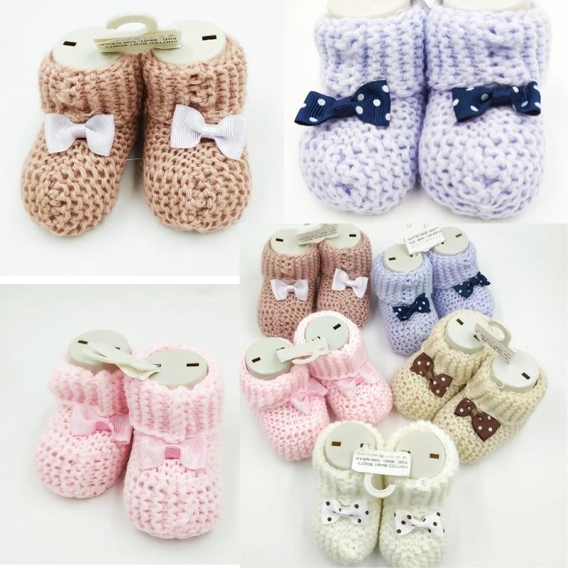 Baby wool booties