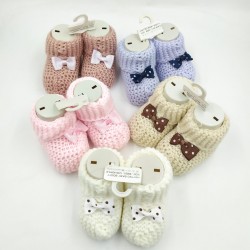 Baby wool booties