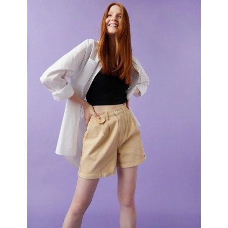Abbigliamento per donna...