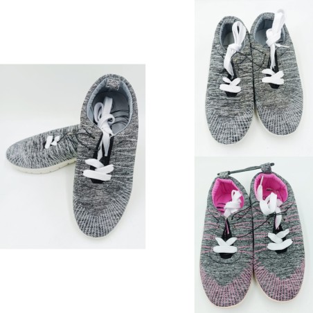 Children's sports shoes