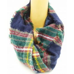 Winter Scarves Wholesale Lot | Style and Warmth.