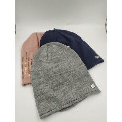 Lotto di Cappelli Invernali da Donna all'Ingrosso