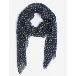 Winter Accessories Wholesale | Scarves, Gloves, Hats & More