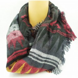Wholesale Winter Accessories Lot – Scarves, Gloves and Hats
