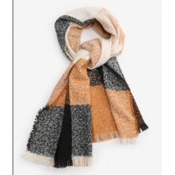 Wholesale Winter Accessories Lot – Scarves, Gloves and Hats