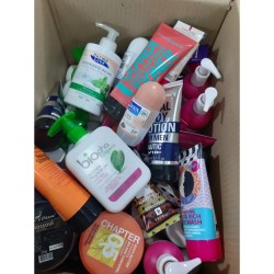 Lote de Droguería, Cosmética y Limpieza al por Mayor