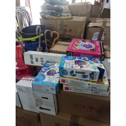 Pallet misto di prodotti nuovi all’ingrosso per rivendita