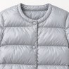 TRENDYOL — Detalle de chaqueta acolchada gris. Imagen representativa
