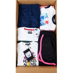 Wholesale children’s summer clothing, assorted lot of 200 garments. Real photo 3