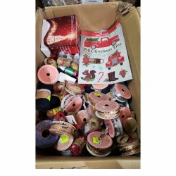 Detail 4: Christmas decoration pallet: over 600 pieces
