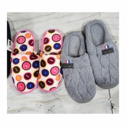 Detalle 1: Caja de 160 pares de pantuflas nuevas surtidas