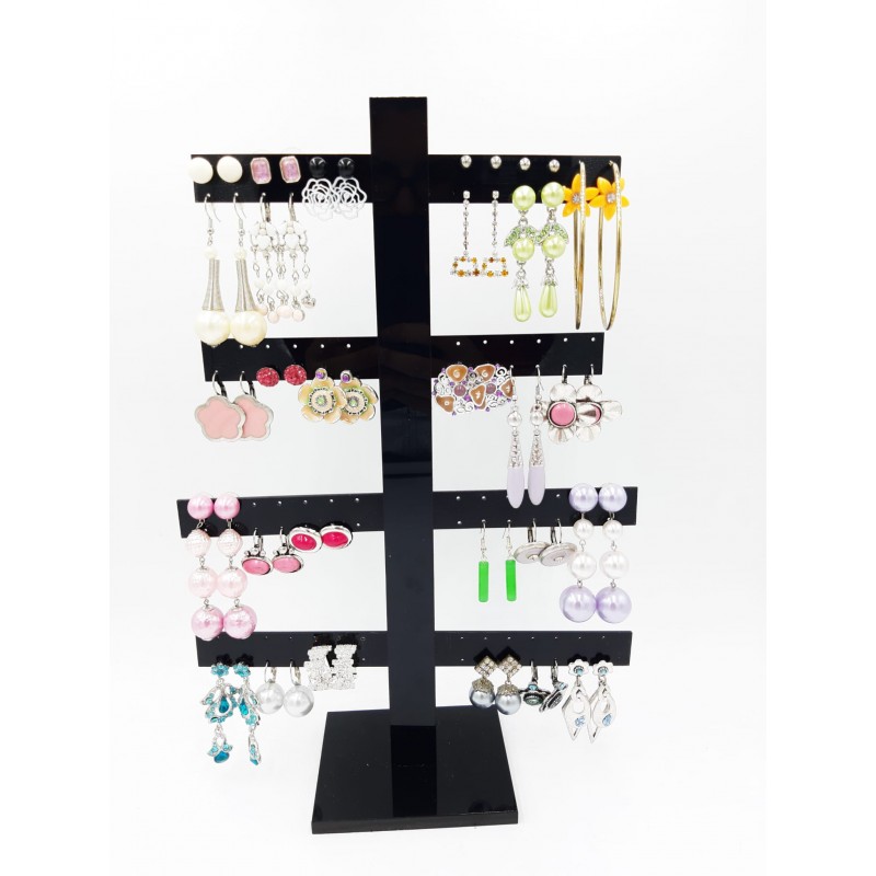 Wholesale lot of 30 pairs of high quality earrings with gift display